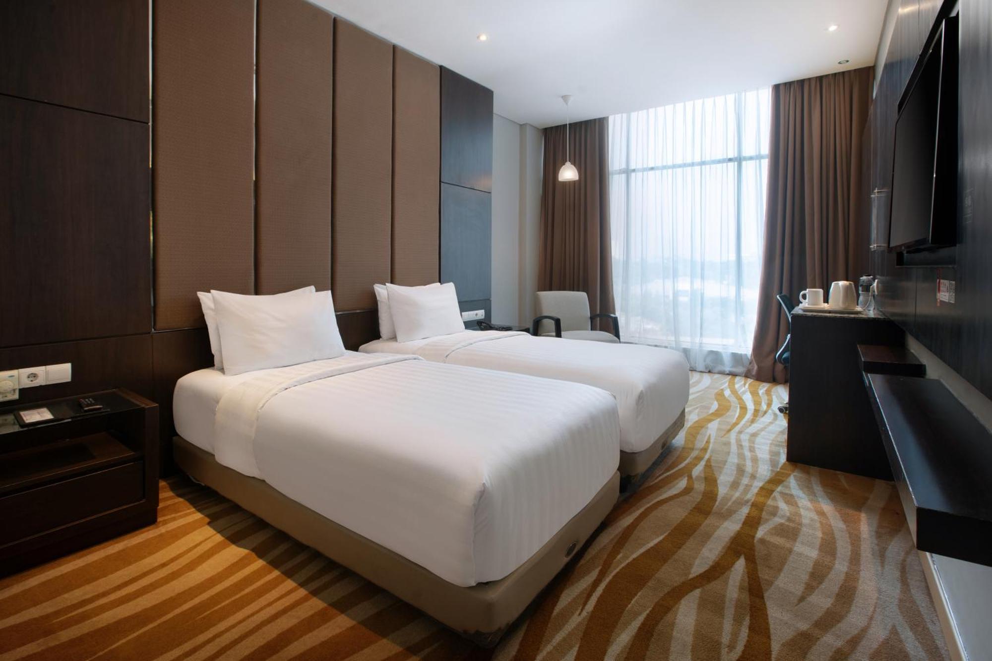 Grand Tjokro Premiere Bandung Exterior photo